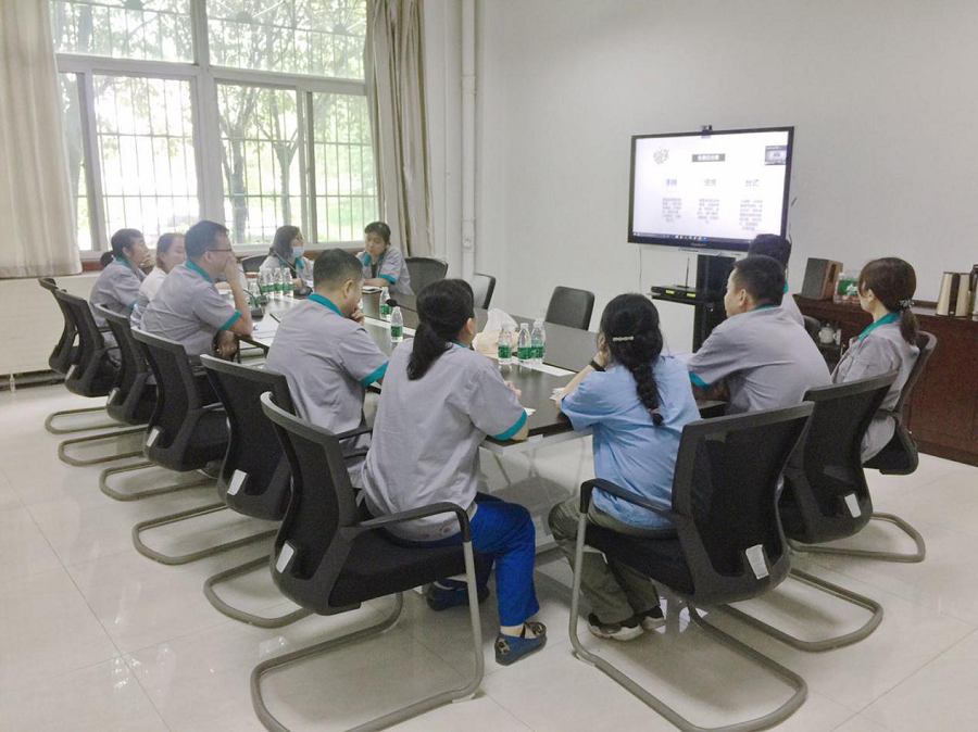 瑞豐科技集團(tuán)制造中心成功舉辦 顏色檢測操作培訓(xùn)