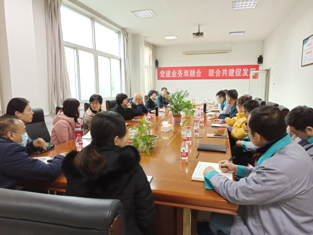 黨建業(yè)務(wù)雙融合 聯(lián)合共建促發(fā)展 ——陜西煙草質(zhì)量監(jiān)督檢測(cè)站黨支部與金葉印務(wù)黨支部開展交流活動(dòng)