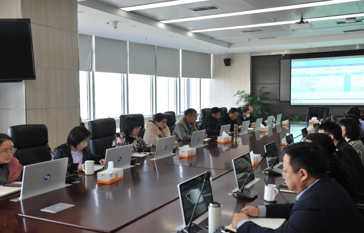 解決信息孤島 提高決策質(zhì)量 ——金葉科教集團舉辦BI數(shù)據(jù)分析系統(tǒng)培訓(xùn)會 解決信息孤島 提高決策質(zhì)量 ——金葉科教集團舉辦BI數(shù)據(jù)分析系統(tǒng)培訓(xùn)會