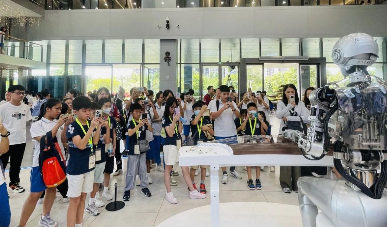 感受大好河山 加強(qiáng)血脈認(rèn)知 厚植家國(guó)情懷 2024年“愛(ài)我中華”青年大匯聚火車(chē)團(tuán)歷史文化探索之旅圓滿(mǎn)結(jié)束