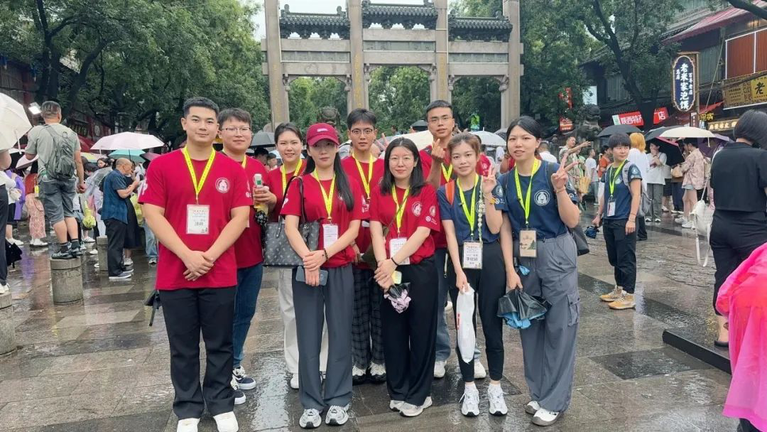 感受大好河山 加強(qiáng)血脈認(rèn)知 厚植家國(guó)情懷 2024年“愛(ài)我中華”青年大匯聚火車(chē)團(tuán)歷史文化探索之旅圓滿(mǎn)結(jié)束