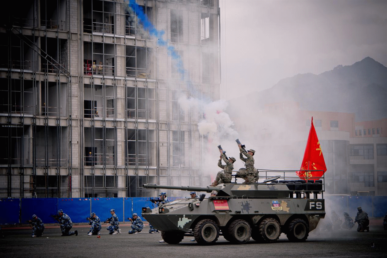 展颯爽英姿 赴璀璨新程 西安明德理工學(xué)院2024級(jí)新生開(kāi)學(xué)典禮暨軍訓(xùn)總結(jié)表彰大會(huì)圓滿(mǎn)舉行