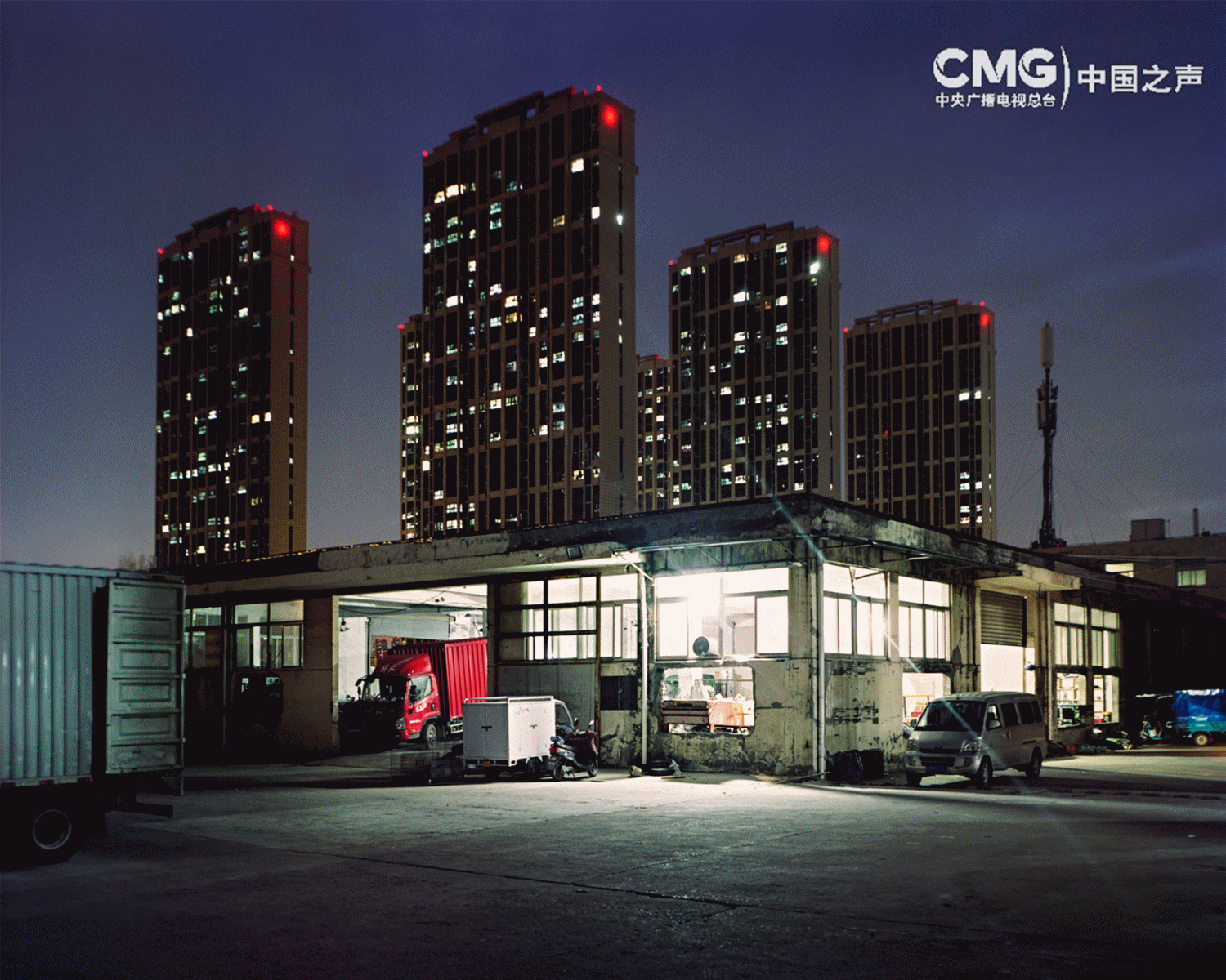 金葉匠心鐫刻國際坐標(biāo) 明德新聲激蕩時代潮音——西安明德理工學(xué)院頻獲殊榮顯華章 金葉匠心鐫刻國際坐標(biāo) 明德新聲激蕩時代潮音——西安明德理工學(xué)院頻獲殊榮顯華章